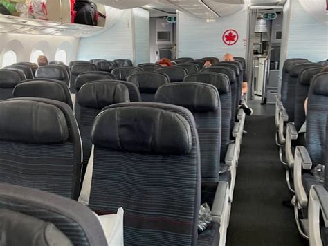 Flew Air Canada Boeing 787 in Economy and Won't .